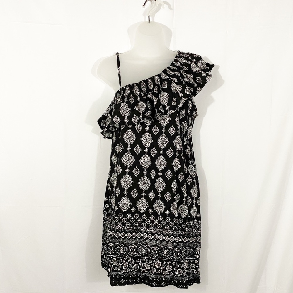 NWT Pink Rose Asymmetrical Off The Shoulder Dress